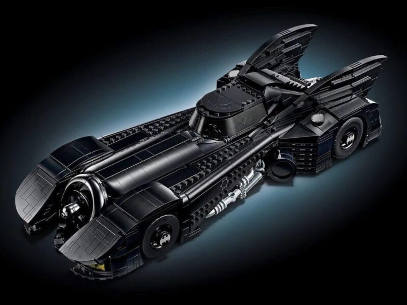 LEGO Revives the Batman Returns Batmobile After Three Decades